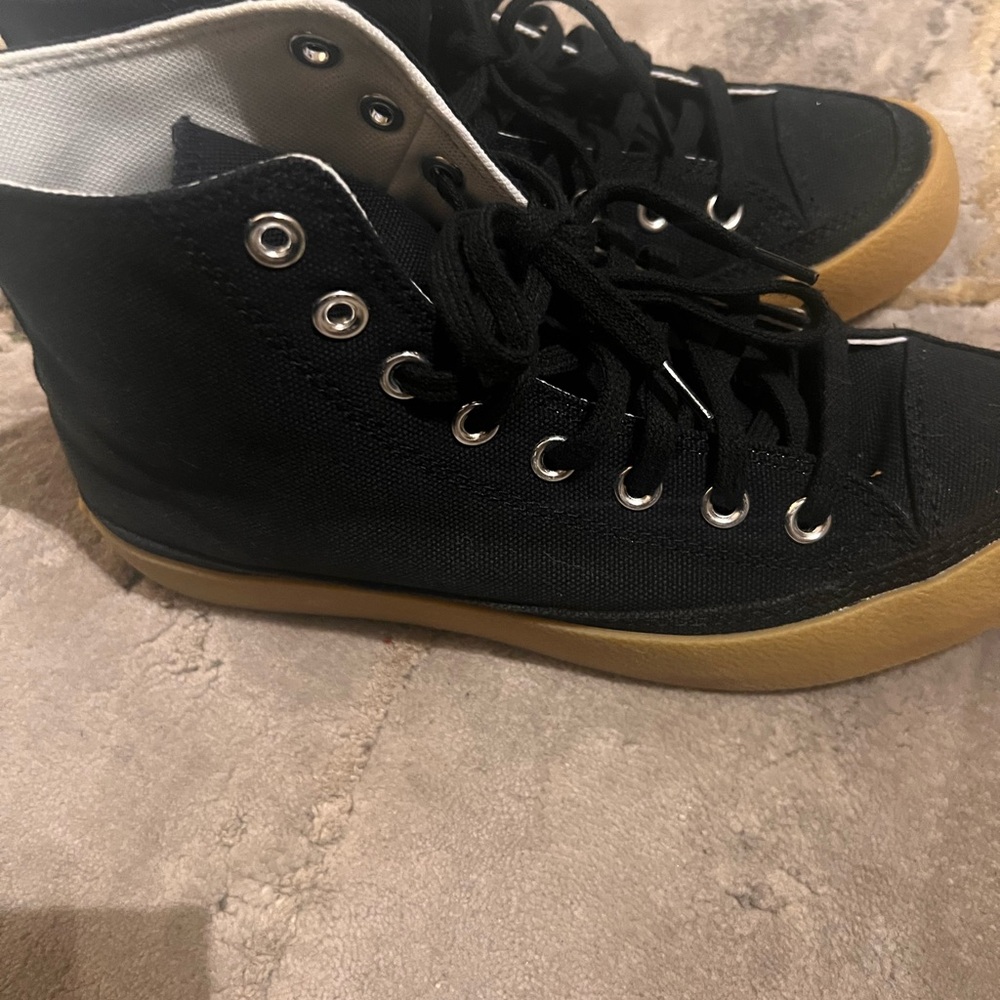 Converse High Top Sneakers in Black with Gum Sole - Picture 7 of 7